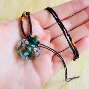 VTG Snuff Poison Perfume Bottle urn glass Necklace floral gold foil Pendant 24"